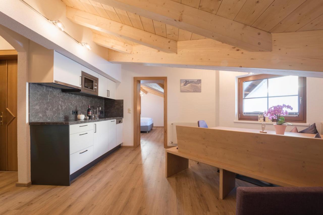 Landhaus Strolz Санкт-Антон-ам-Арльберг Экстерьер фото